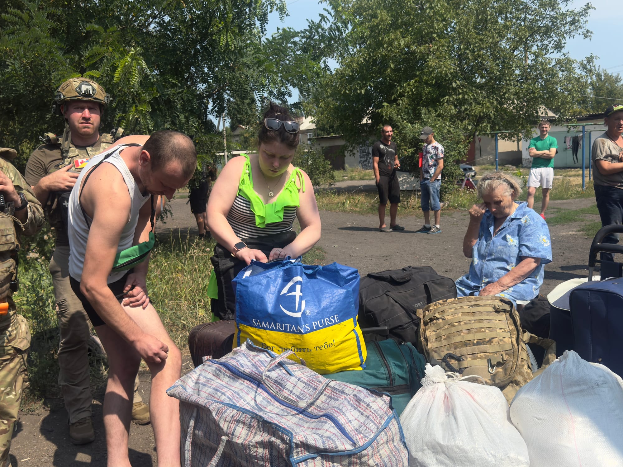 Mass evacuations in Donetsk as Russian forces advance amid Trump-Putin peace talks