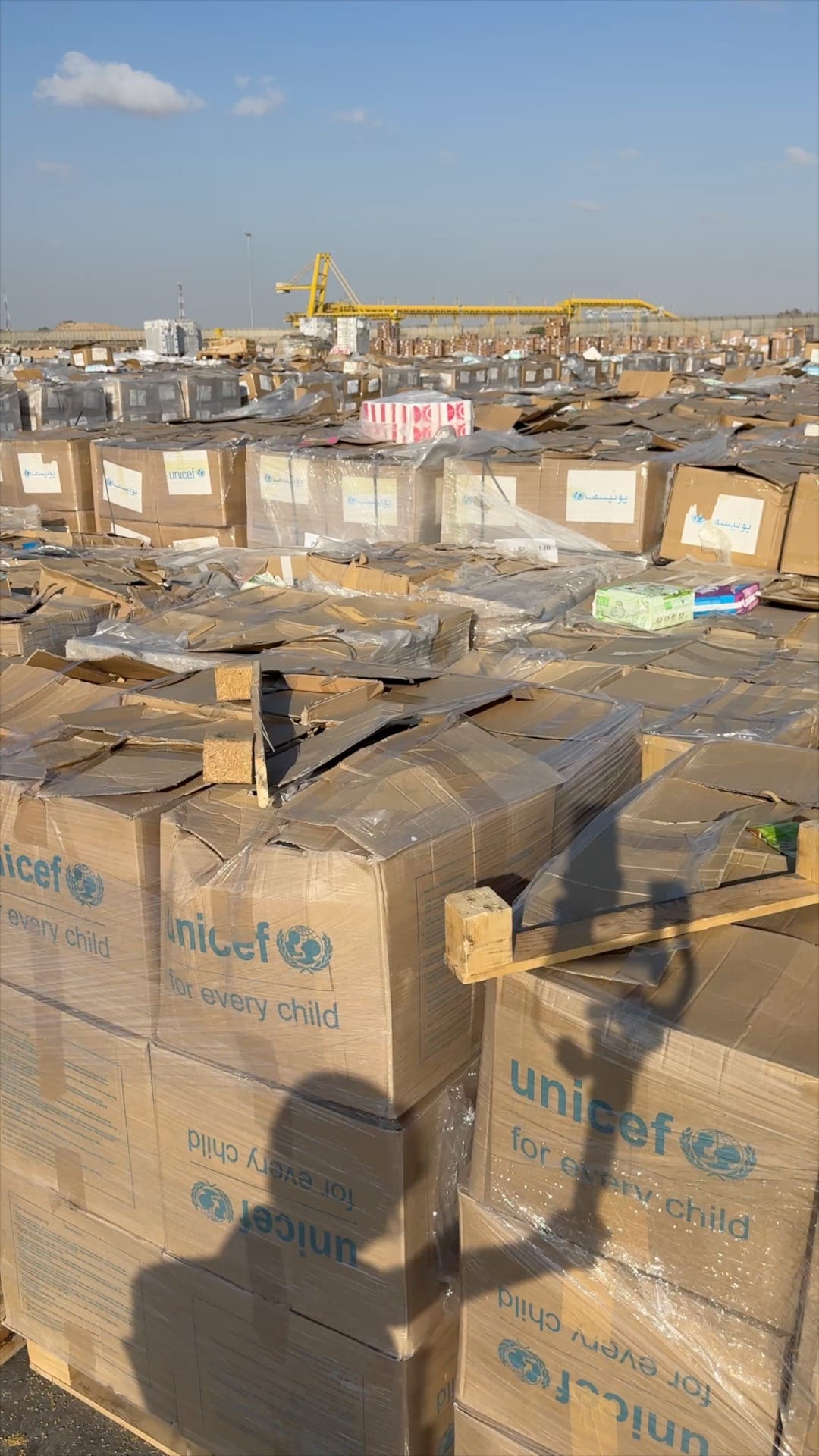 Aid into Gaza increases as Israel and UN clash over delays