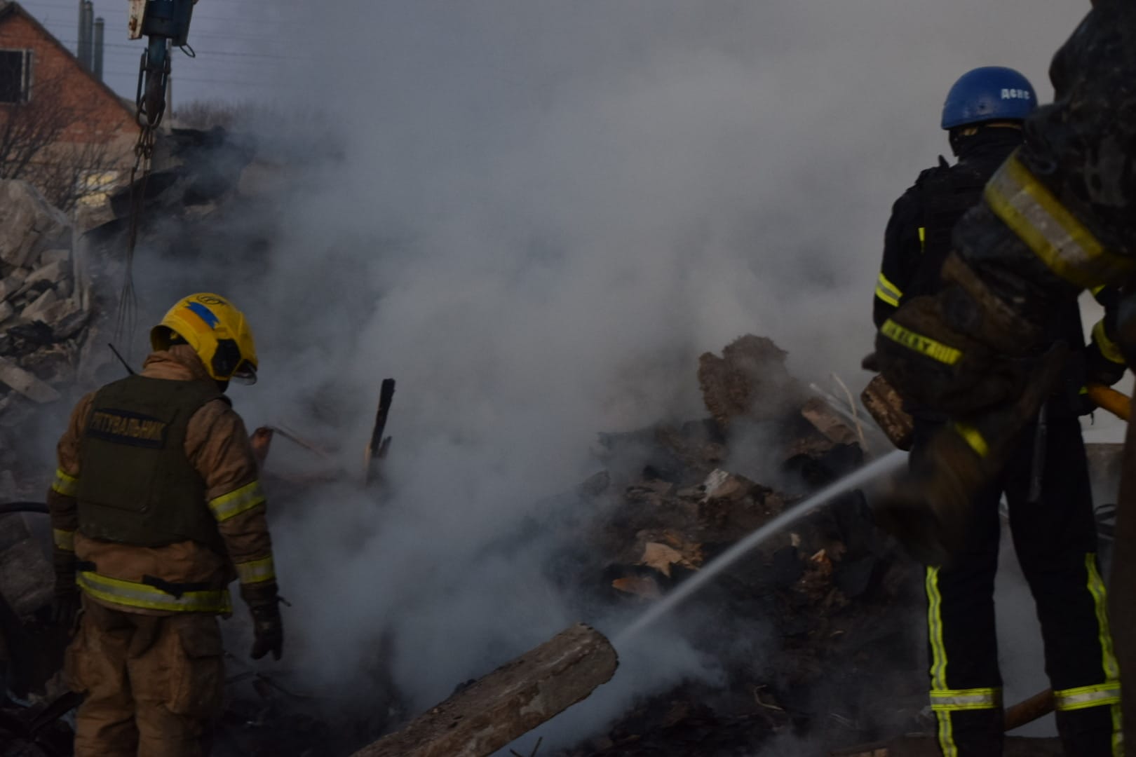 Russia makes advances on Kharkiv town