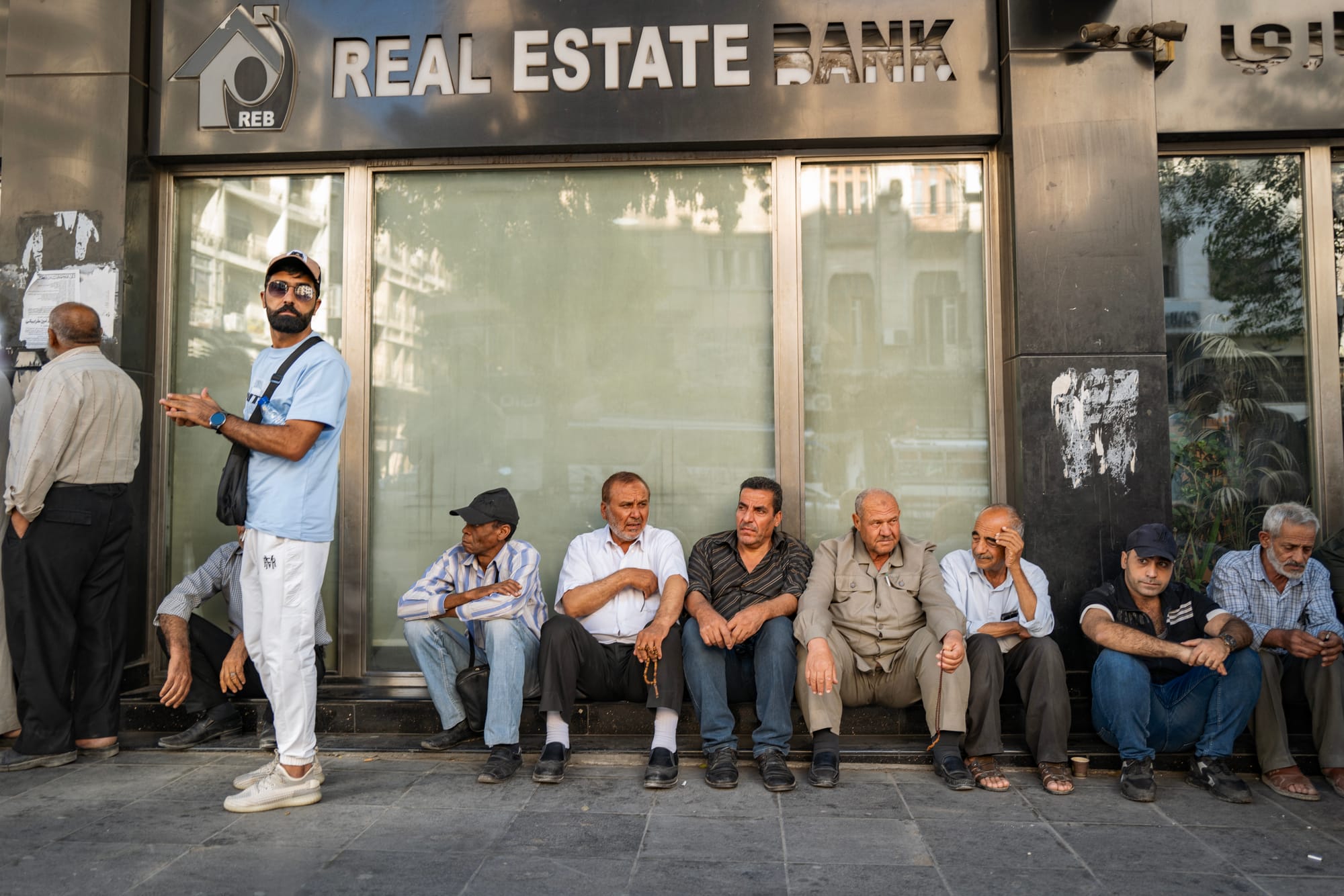 AUDIO & IMAGES: Syria Cash Crisis Up Close