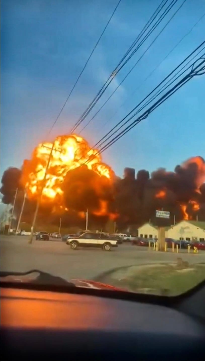 Death toll at 9 in fiery UPS plane crash in Louisville