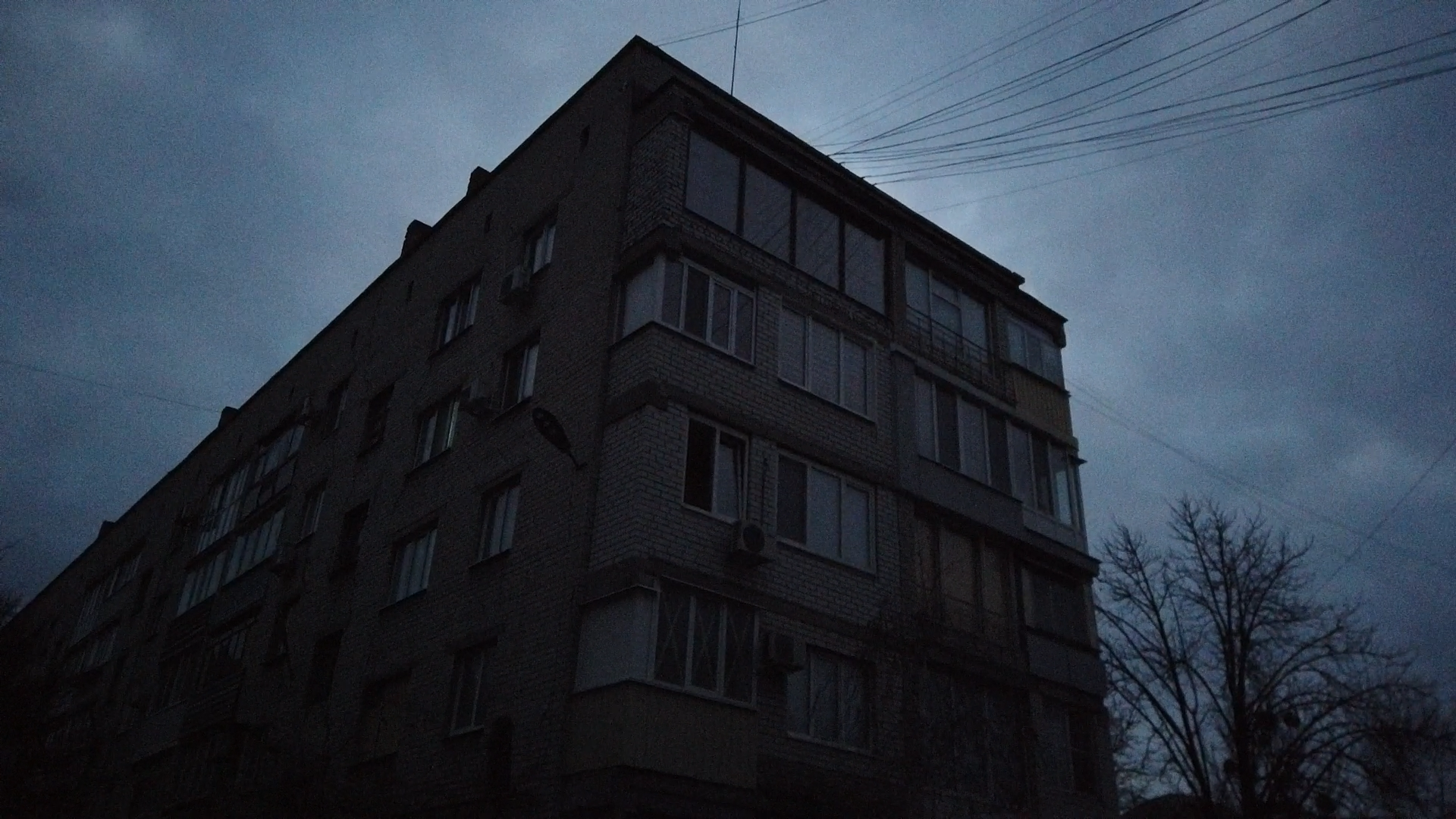 Ukraine hopes for new peace talks as the energy crisis continues