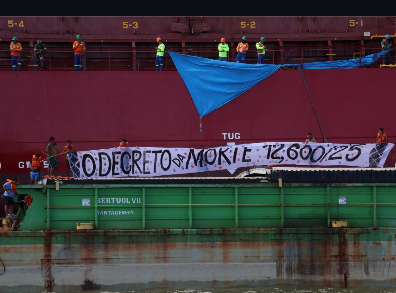 Indigenous board ship near Cargill port; police respond