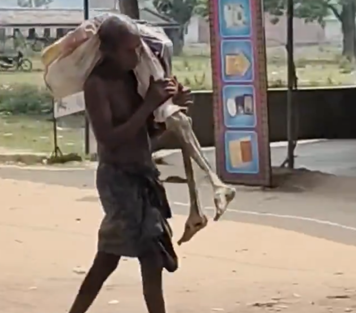 He Carried His Sister’s Skeleton to the Bank